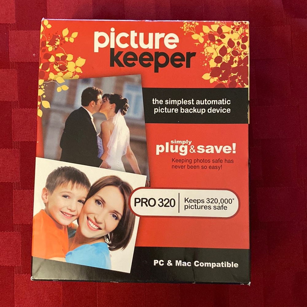 Picture Keeper PRO 320 Keeps 320,000 Pictures Photo Backup Device